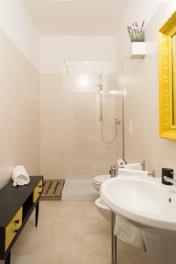 דירות מונופולי B22 - Comfy Beautiful Loft מראה חיצוני תמונה